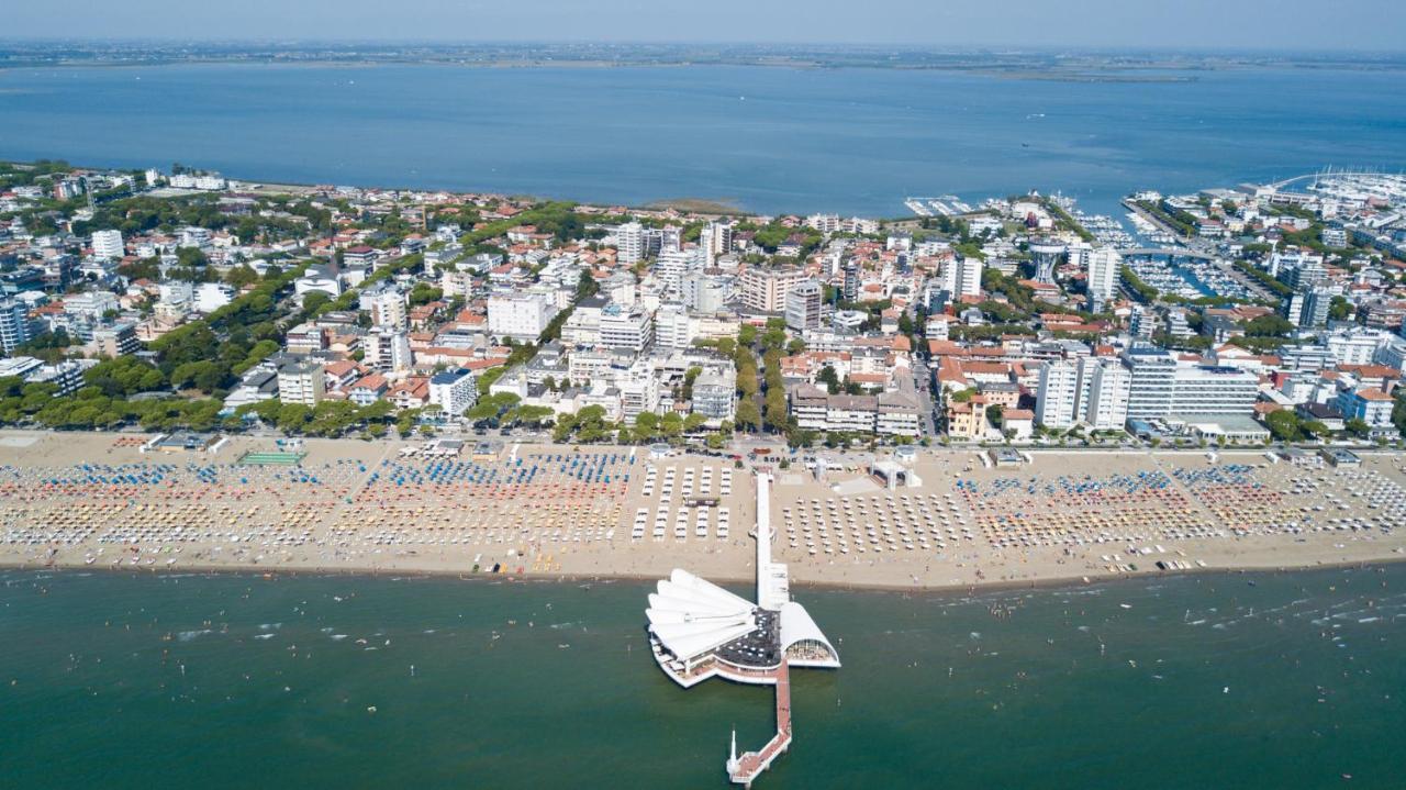 Borgo Veneziano Apartment Lignano Sabbiadoro Ngoại thất bức ảnh